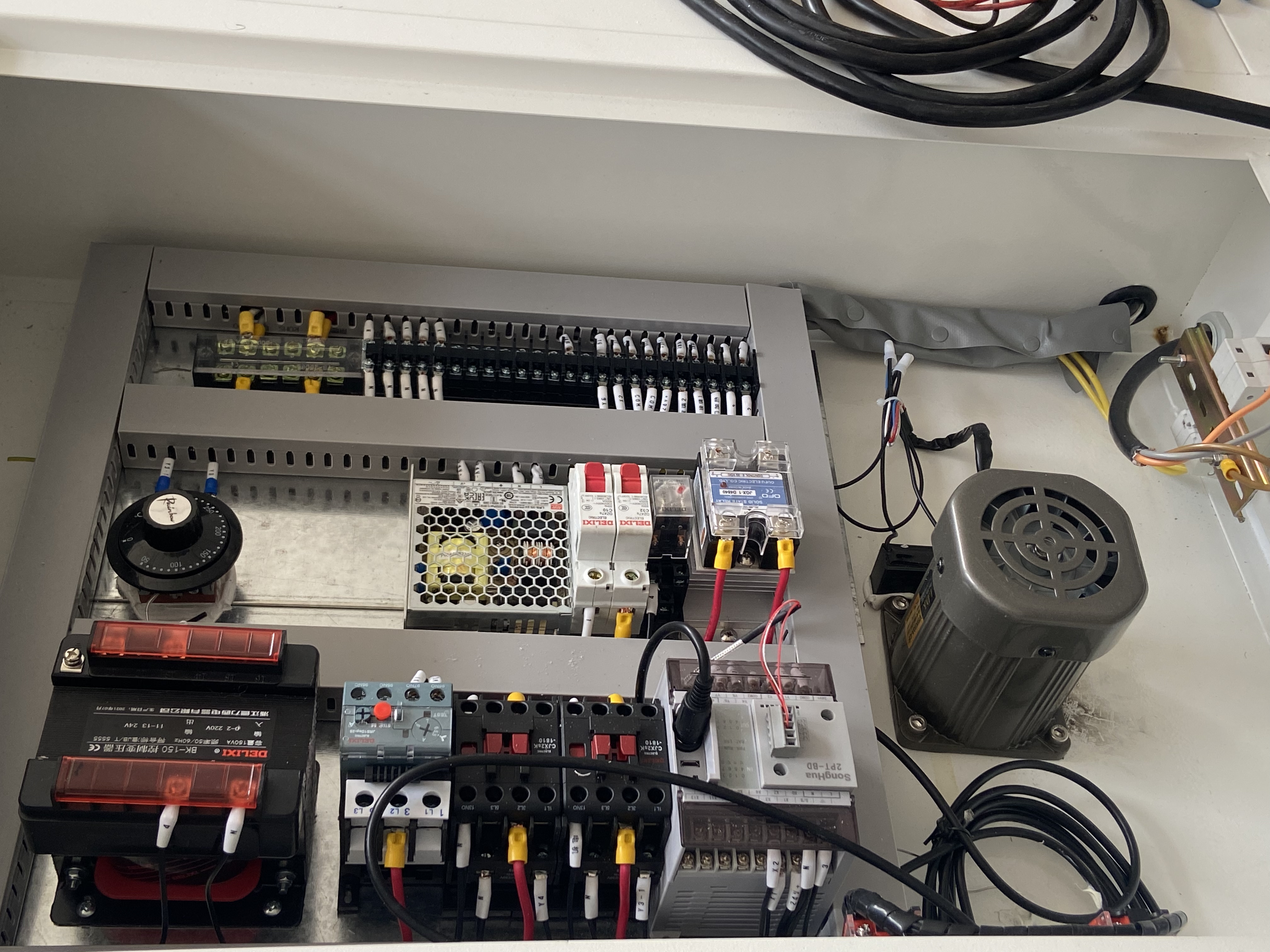 桌上型試驗箱繼電器部分示意圖