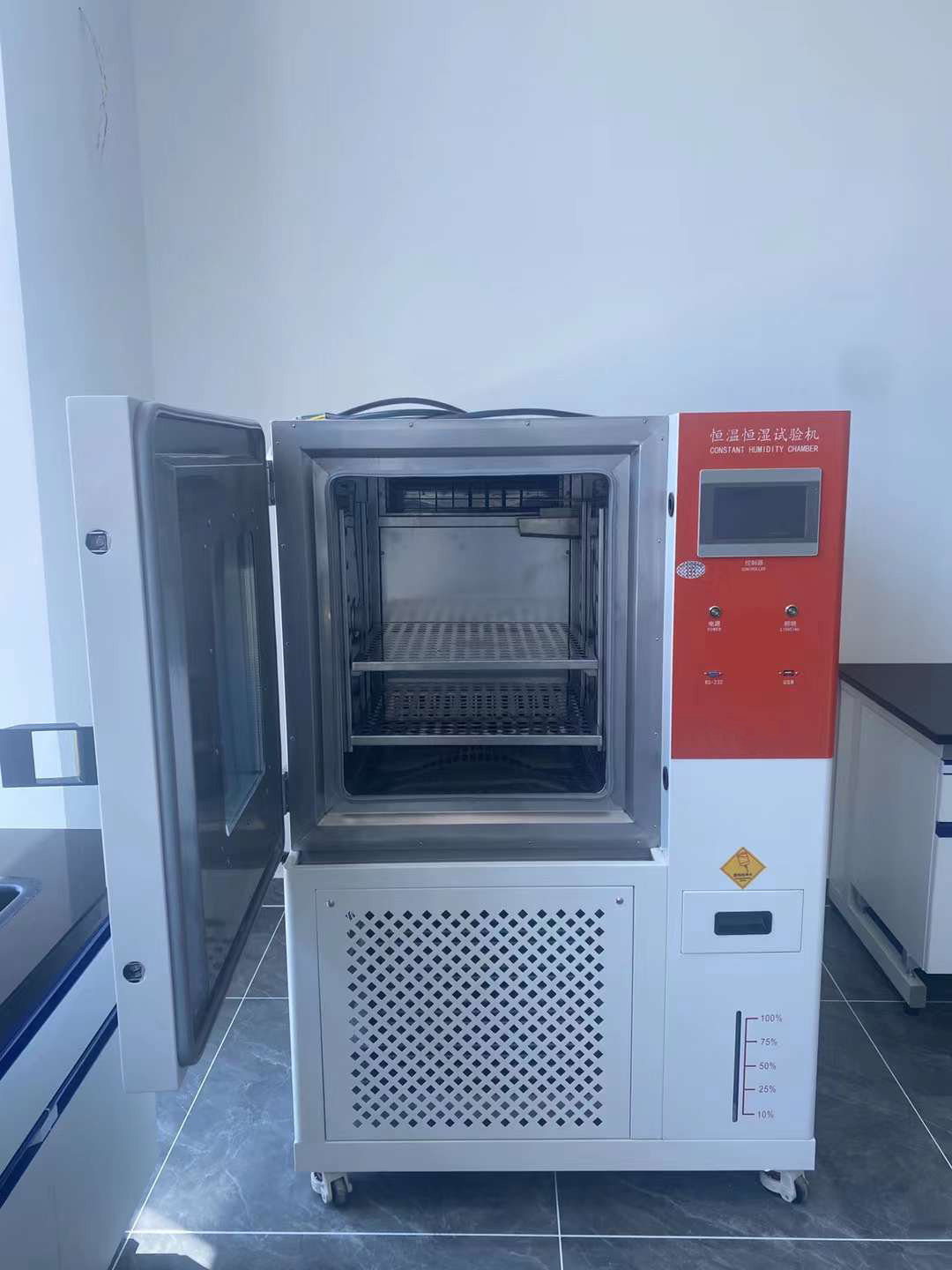 恒溫恒濕試驗(yàn)箱示意圖